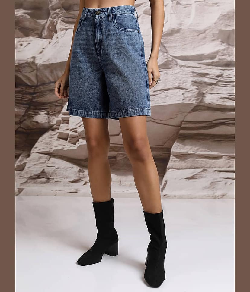 Tokyo Talkies Women Cotton Regular Shorts ( Indigo ) view 4