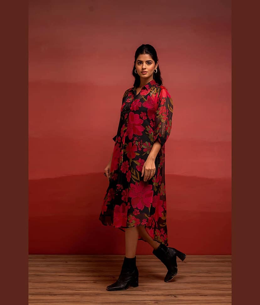Juniper Women Polyester Printed A-line Kurti ( Black ) view 2