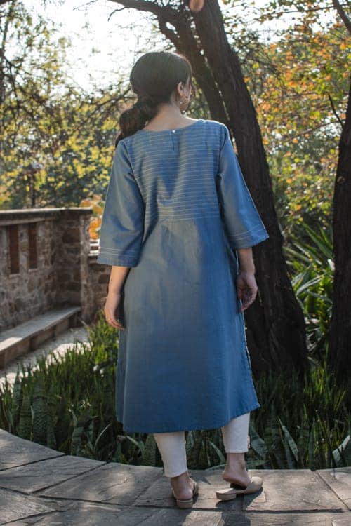 Akriti Blue Handwoven Extra-Weft round neck kurta view 3