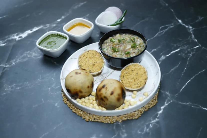 Desi Ghee Litti Chokha