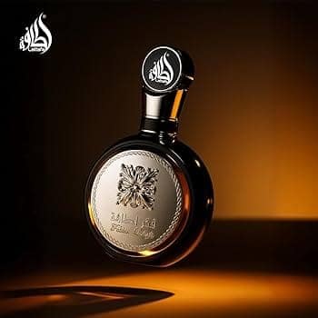 Lattafa Fakhar Black Eau De Parfum 100ml for Men Premium Luxury Long Lasting Fresh Spicy Woody Aromatic Oriental Designer Fragrance view 4