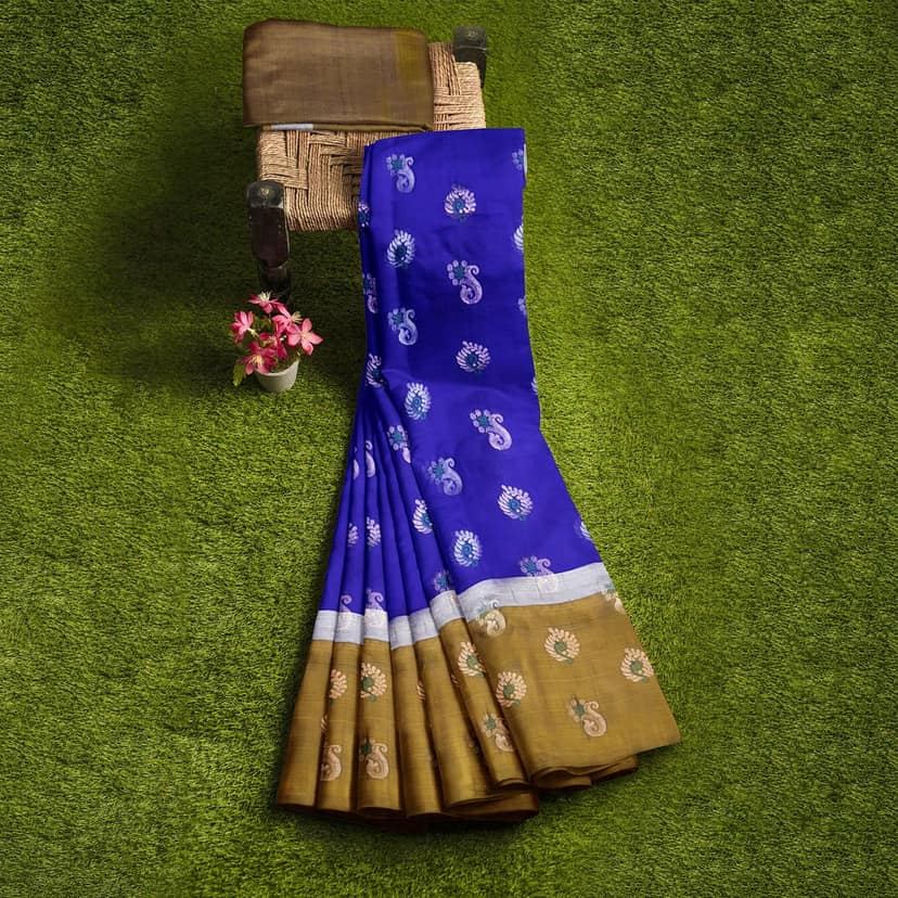 Blue Color Long Border Fancy Butta Kanjivaram Pure Silk Saree view 5