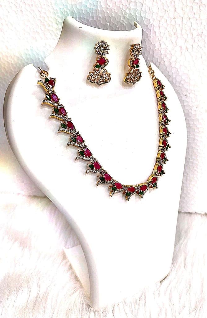"Stunning Cubic Zirconia Bridal Necklace Set in Gold Plated Alloy" view 4