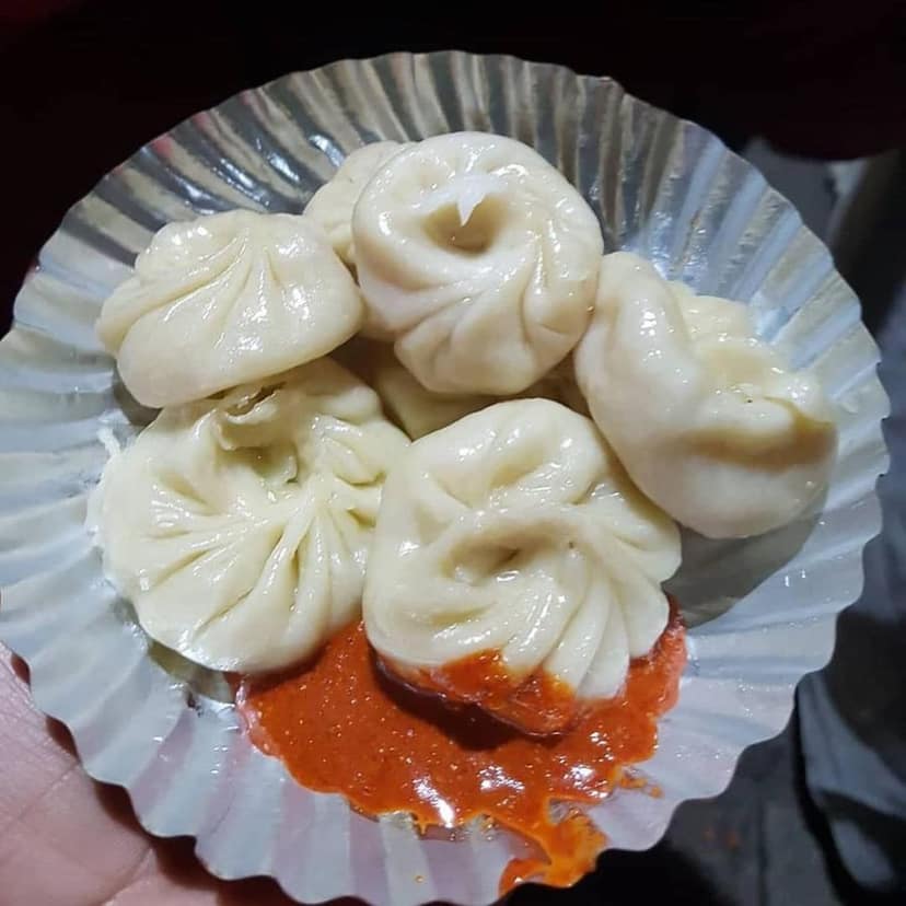 Vegetable Momos with Spicy Chutney - 3 kg - One serving plate of vegetable momos with chutney view 2