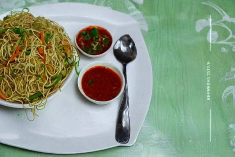 Schezwan Mix Veg Noodles