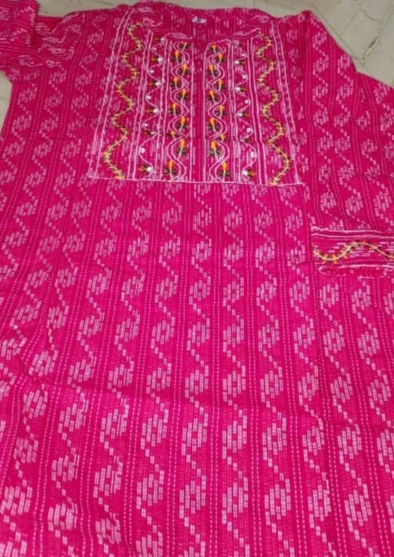 Women's Embroidered Pink Kurti view 3
