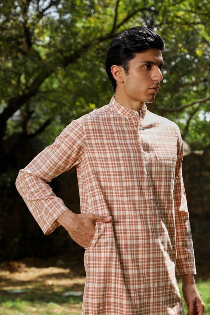 Arka Cotton Checked Long Kurta view 4