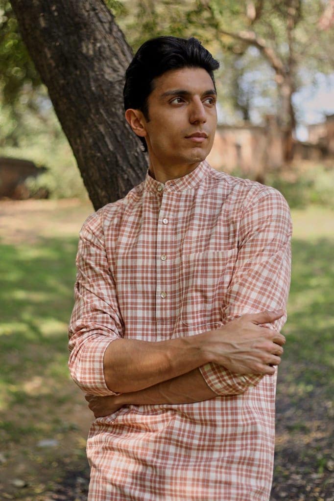 Arka Cotton Checked Long Kurta view 5