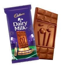 CADBURY DAIRY MILK CHAMPION S 330G