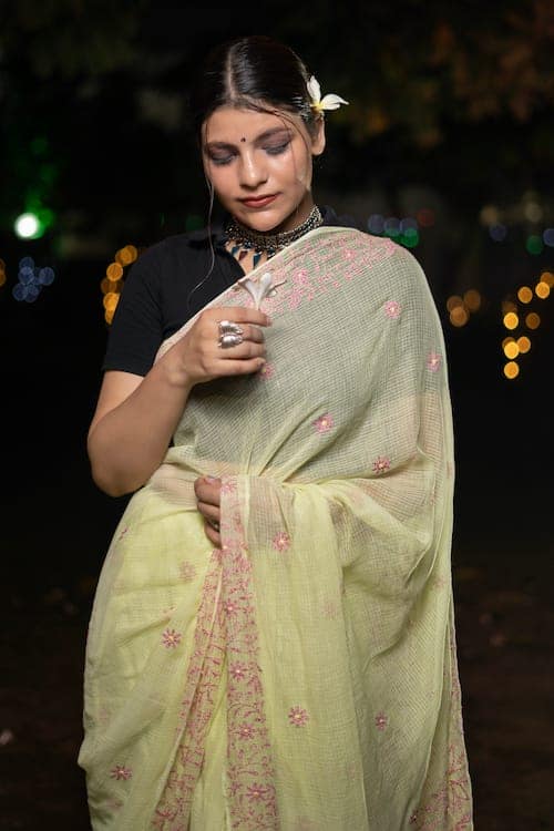 shwet yellow maroon kota cotton chikankari saree view 3