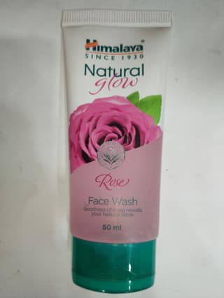 Himalaya Natural Glow Rose Face wash