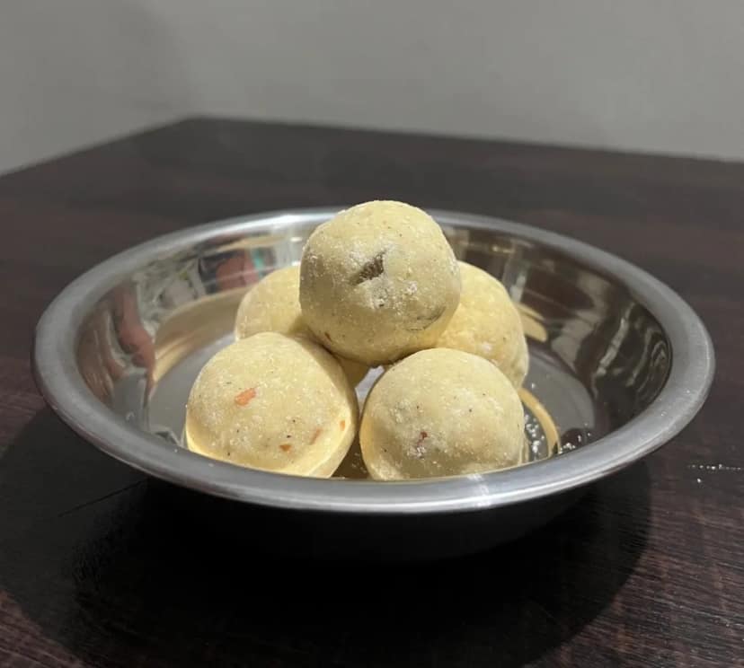 Moong dal laddu