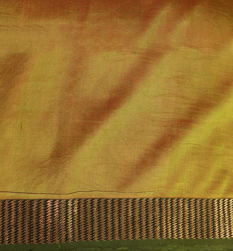 Traditional Handloom Maheshwari Silk-Blend Saree view 3