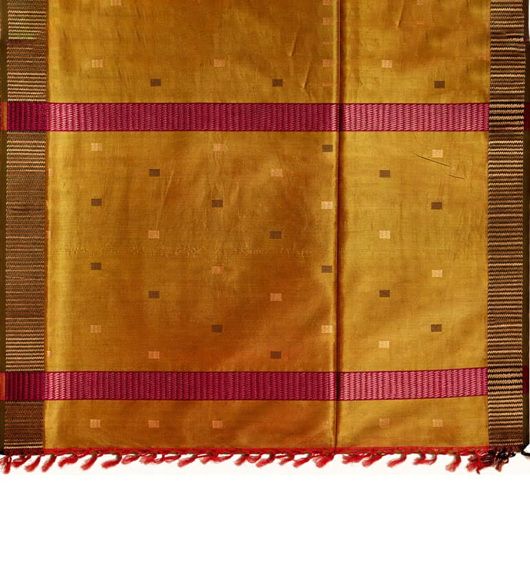 Traditional Handloom Maheshwari Silk-Blend Saree view 4