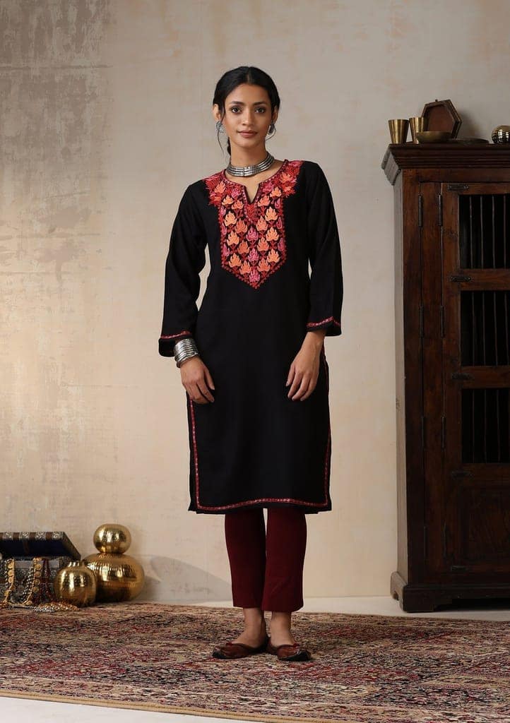 HOC Crafts Aari Embroidered Woollen Solid Women's Long Kurta - Black view 3