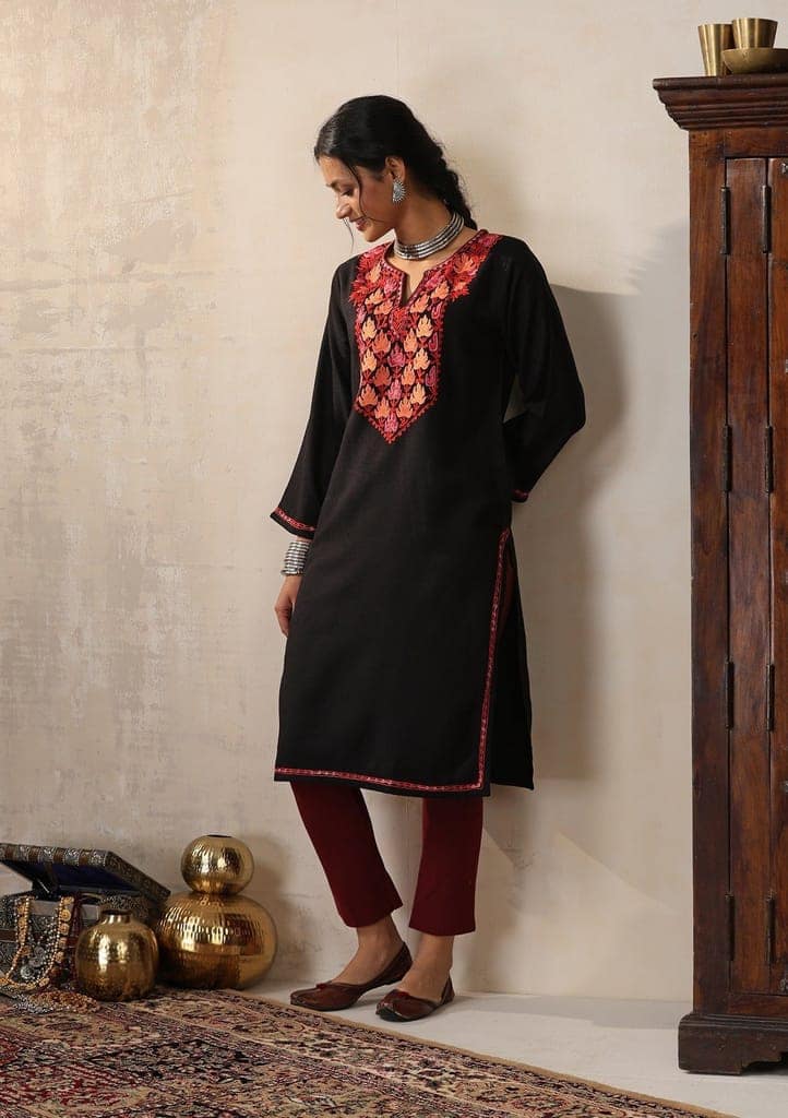 HOC Crafts Aari Embroidered Woollen Solid Women's Long Kurta - Black view 7
