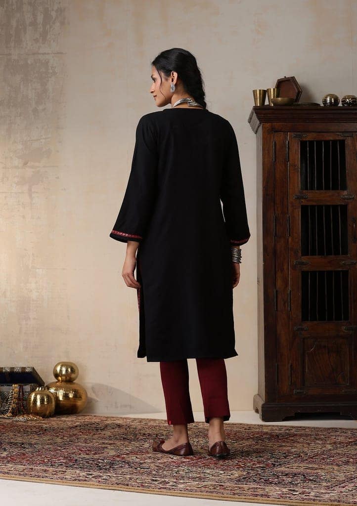 HOC Crafts Aari Embroidered Woollen Solid Women's Long Kurta - Black view 8