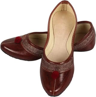 Female leather juti