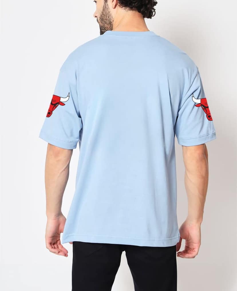 SCOTT FINCHER Men's Chicago Bulls Jersey Style T-Shirt in Light Blue with Player Number 23 : AA(ARN)LBLUE_79 view 3