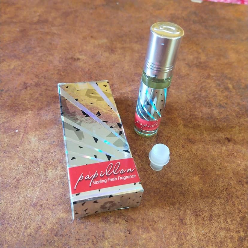 OotyMade Papillon Attar Roll-On 8ml view 2