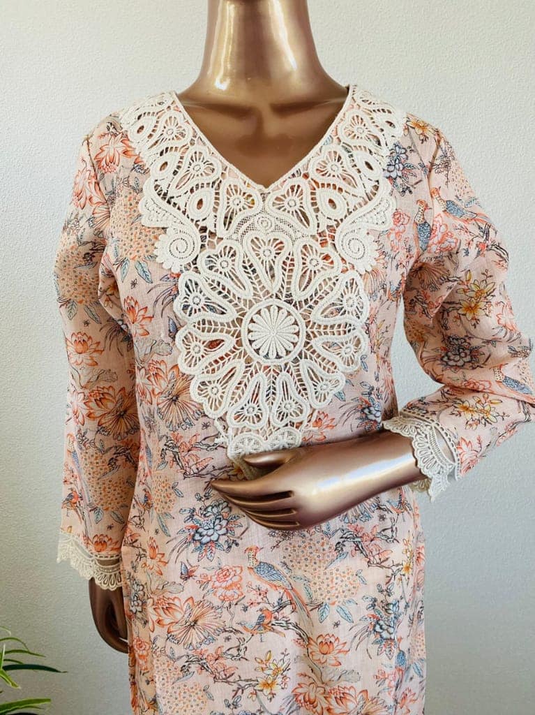 Floral Printed Pakistani Suit Set with Lace Details view 3