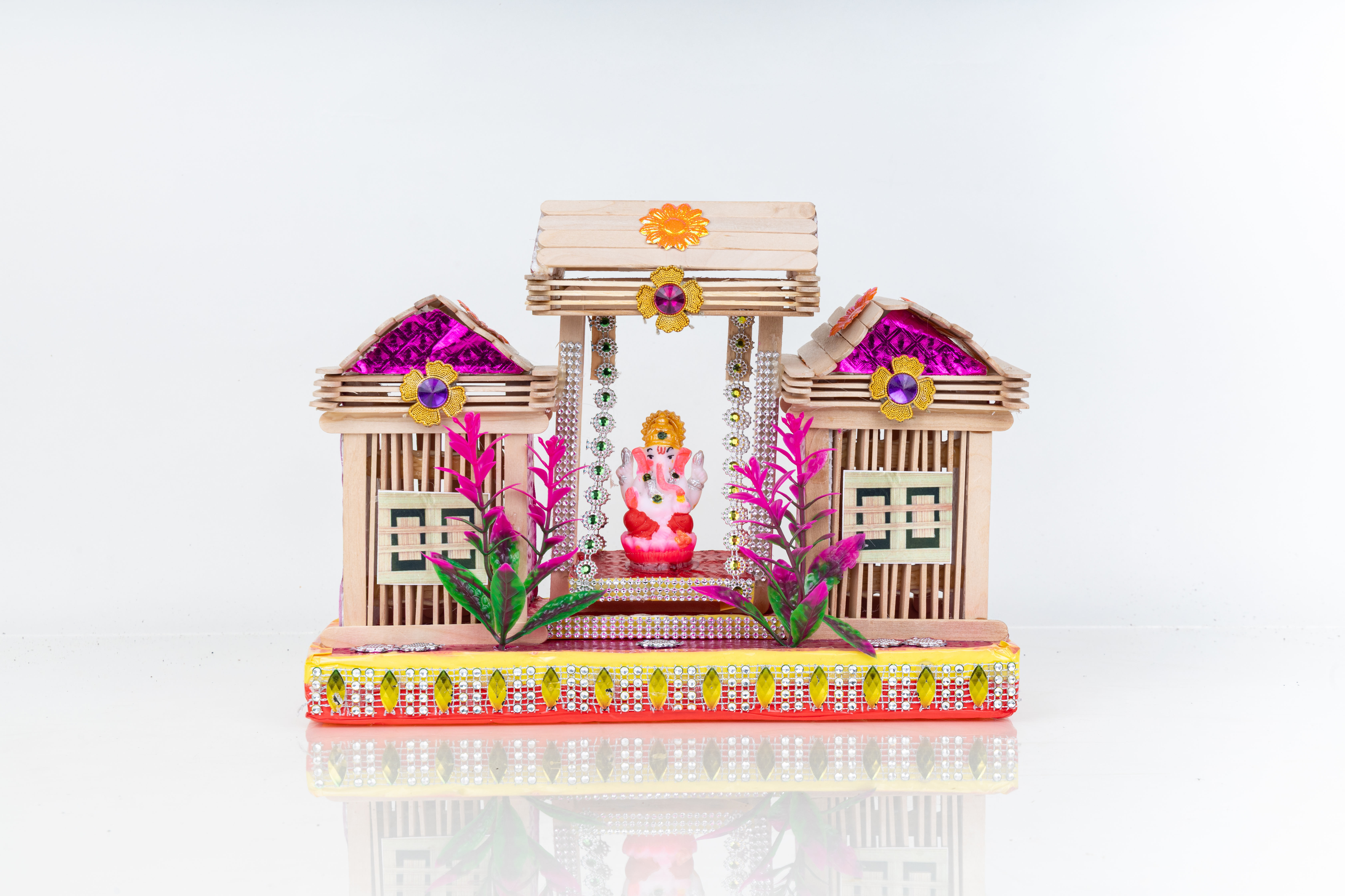 Ice Cream Stick Jhulla With Ganesh Idol