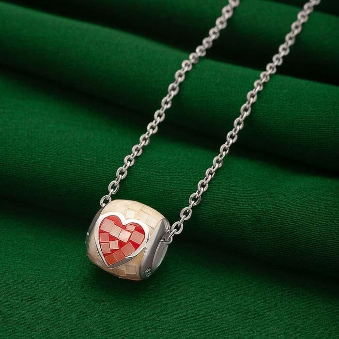 Silver Heartsy Pendant with Chain view 3
