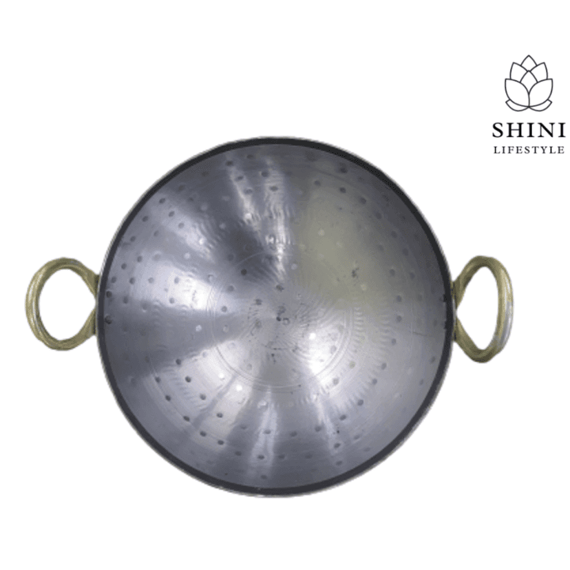 SHINI LIFESTYLE Heavy Base Iron Kadhai Deep Bottom Loha Kadai HAMMERED Kitchen Karahi 1.5L Kadhai 25 cm diameter 1.5 L capacity