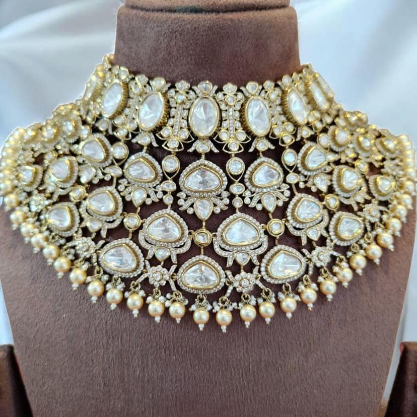 Ivory Elegance - The Royal Bride By Dia Art Jewels view 3