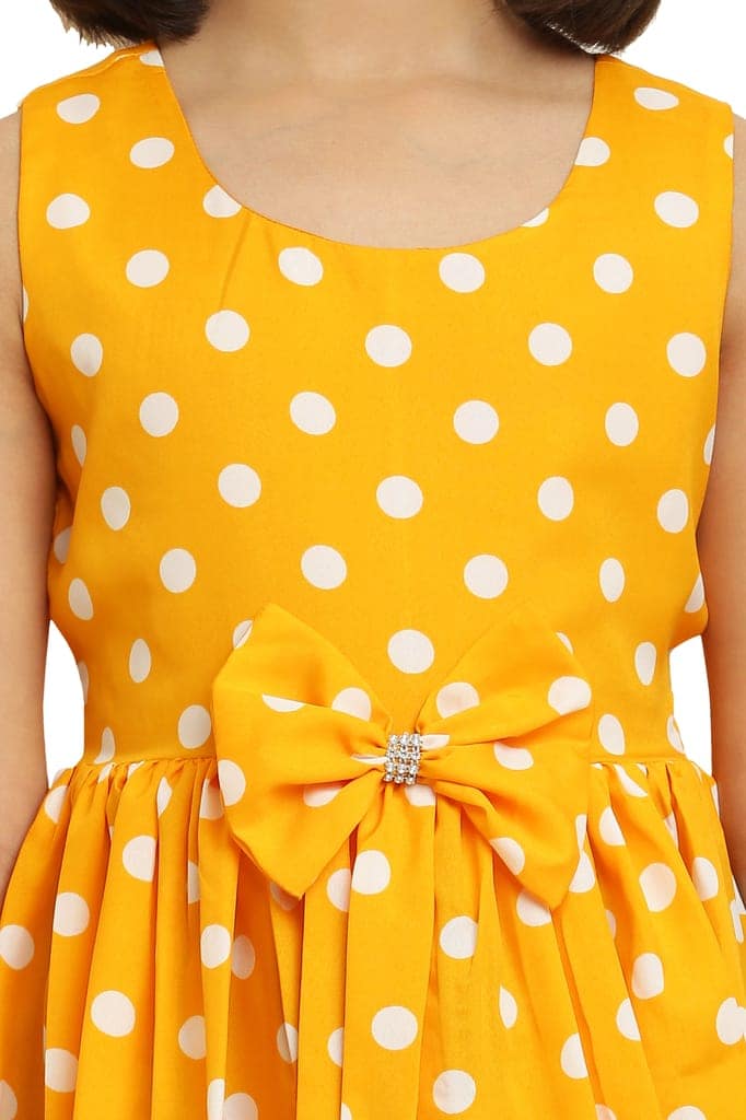 Tripti Enterprises Girls ethnic Printed Frock Yellow Dot With Lining & Bow. view 6