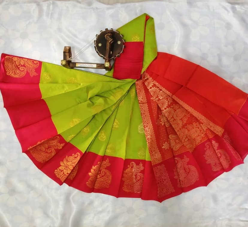 Silk Cotton Saree with Blouse view 3