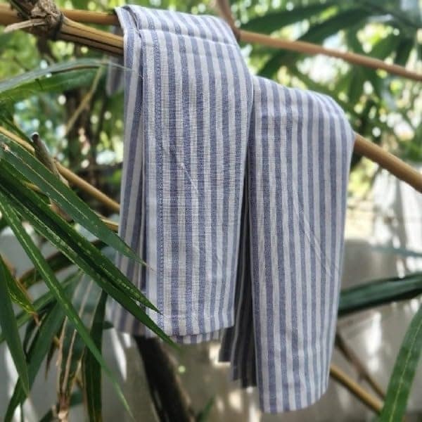 Alangrahaa Bamboo Hand Or Face Towel GSM 190 Ultra Soft Lightweight Quick Dry Highly Absorbent & UV Resistant Ideal for Bath Travel Gym Yoga & Outdoor Use (40x70cms) view 2