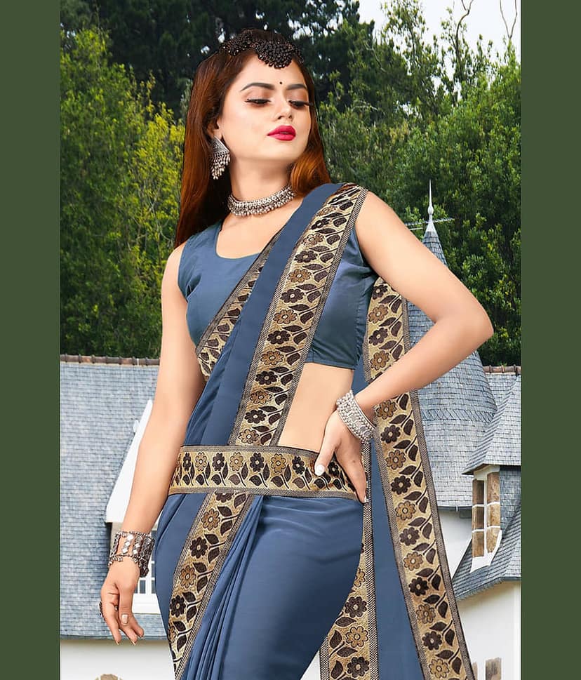 WXW Fashion Lycra Embroidered Regular Saree With Unstitched Blouse Piece ( Maroon )