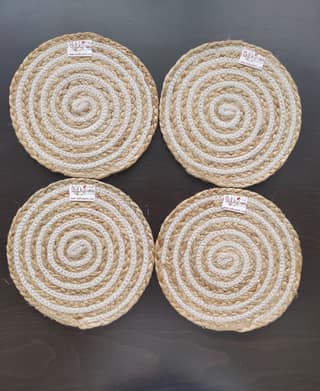 Round table mats cotton placemats (pack of 4) | Hotpads / trivets 9", Heat Resistant, Reversible Use (Cotton-Jute) by Bulky Santa