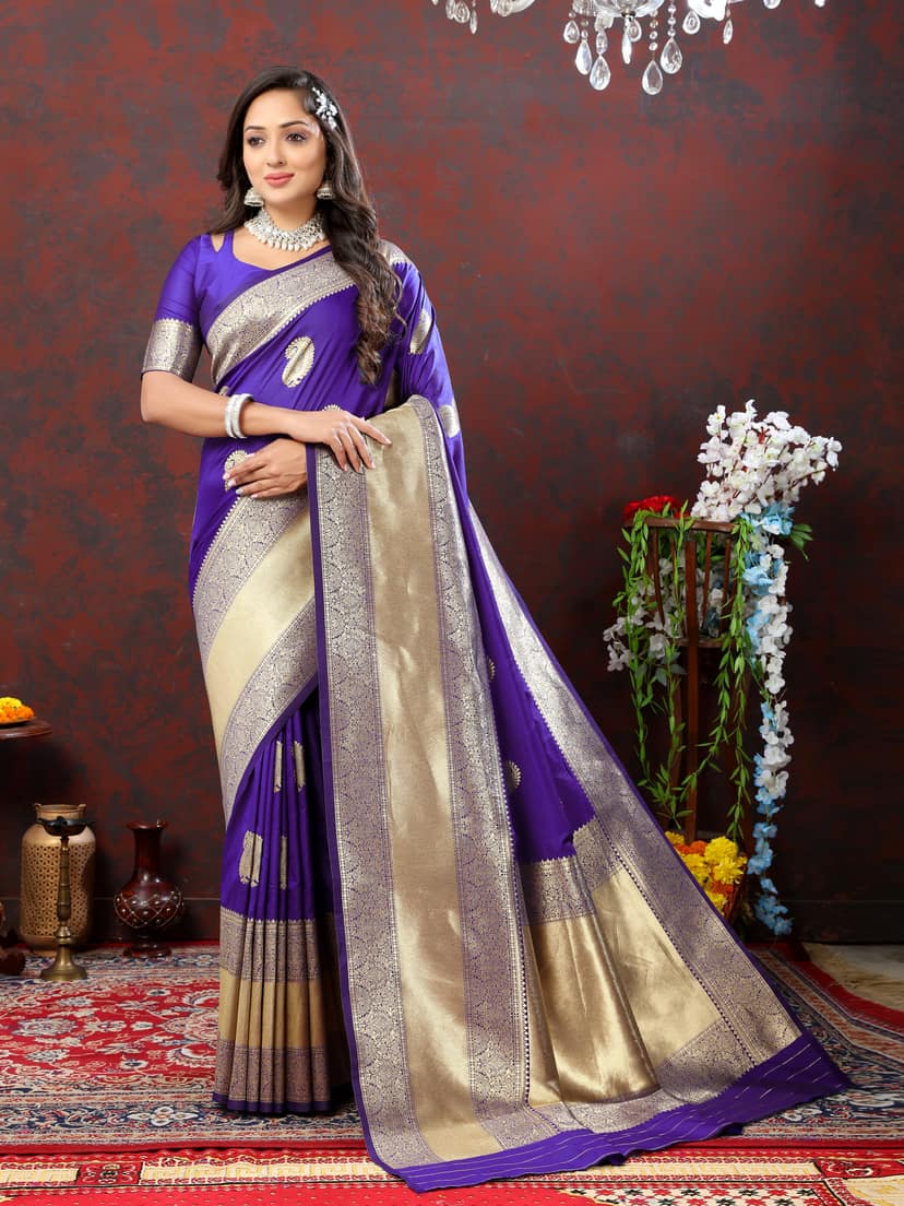 Yavira silk Women's Purple Handwoven Silk Saree view 2