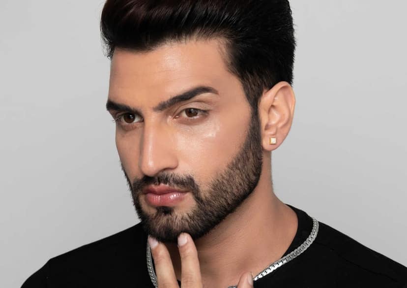 Radiant Kite Shaped Ear Stud For Men (1 Pc Only) view 6