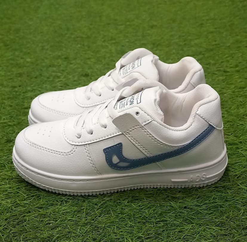 Unisex Basketball Shoes High Top Sneakers for Men and Women - White