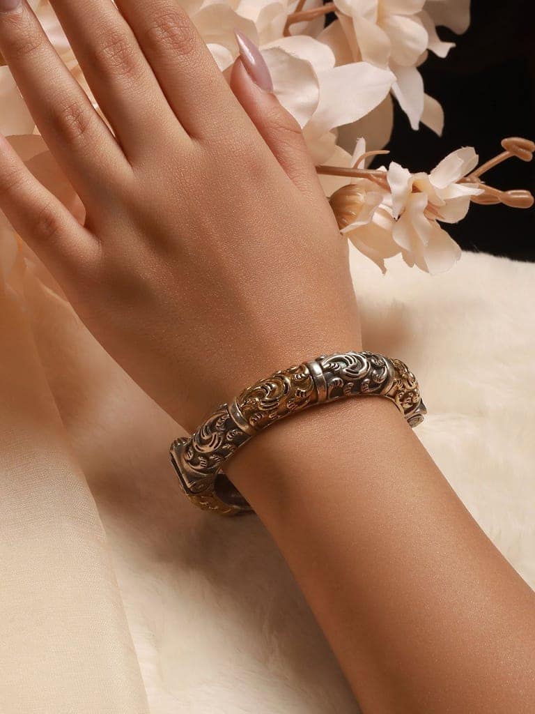 Silver Dual Toned Oxidised Filigree Minimal Stacks Bangle Kada Bracelet view 2