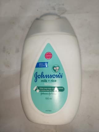 Johnson's Milk + rice Lotion Helps keep baby skin nourished & moisturised 24 hours