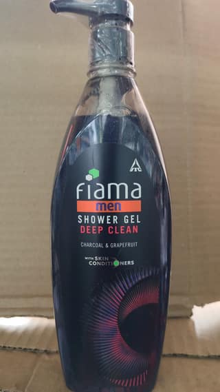 Fiama shower gel charcoal & grapefruit for men