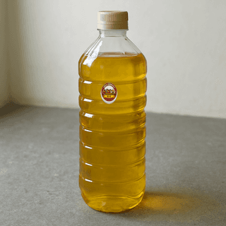 Geeta Essentials's pure groundnut oil