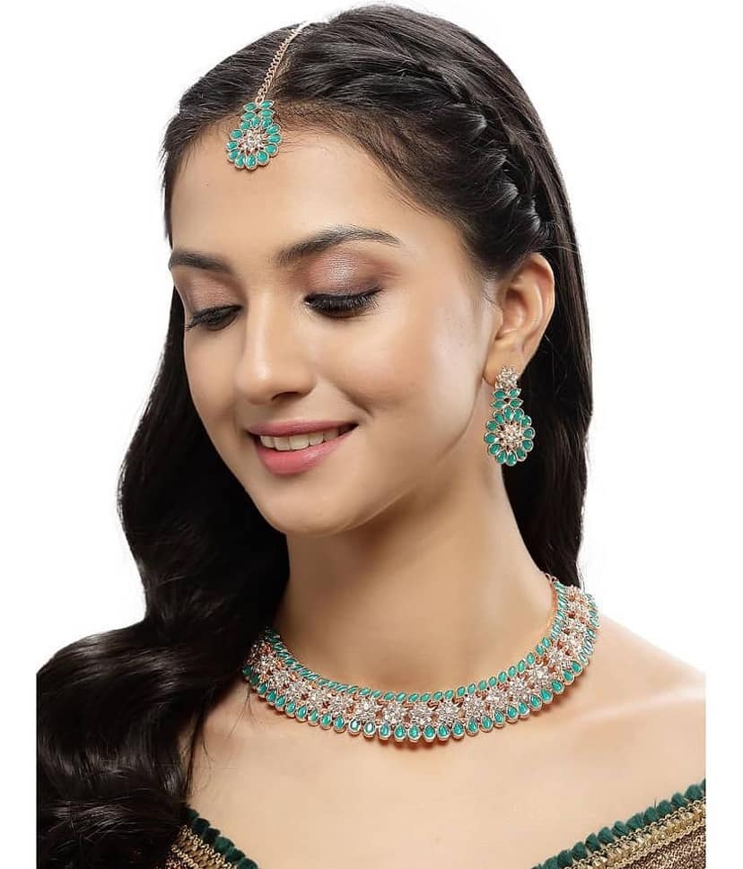 Sukkhi Green Alloy Necklace Set ( Pack of 1 ) view 2