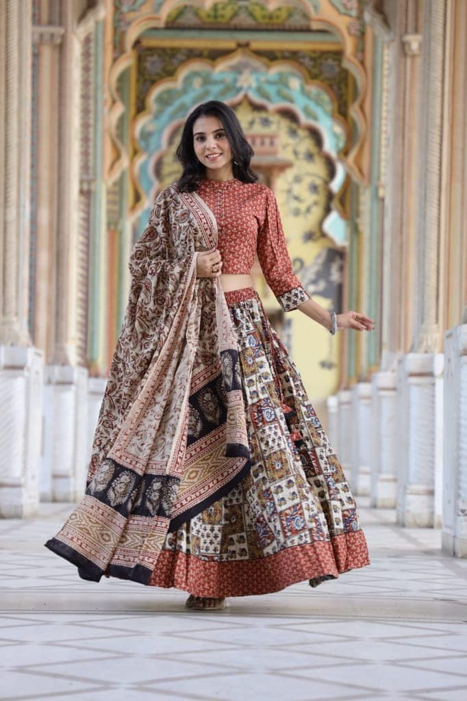 Cotton Lehanga Handblock Printed Crail Red Color and Top With Mulmul Dupatta (Size 34-46)-2212 view 2