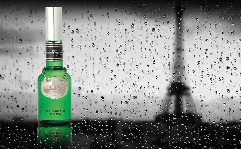 Brut Classic Original Eau de Toilette for Men 100ml - Timeless Fresh Fragrance view 3