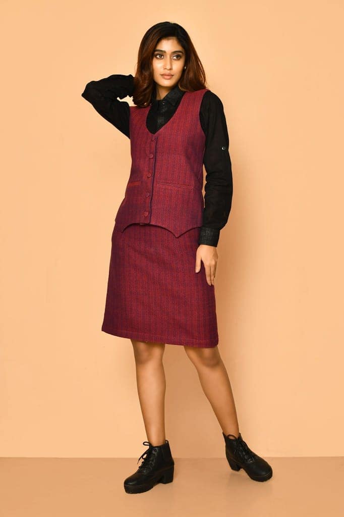 Serena handloom rounded V-neck women's cotton jacket view 2