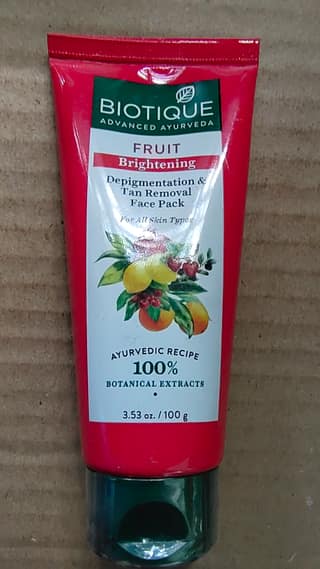 Biotique advanced ayurveda brightening fruit depigmentation & tan removal face pack
