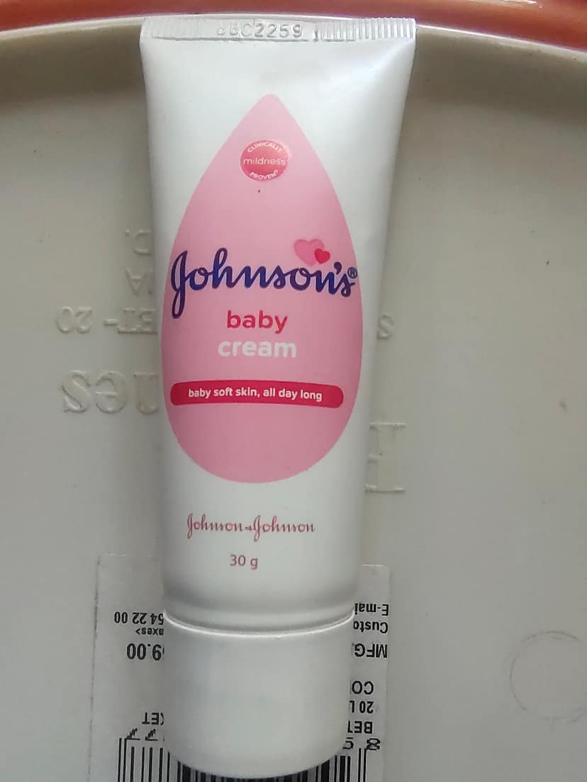Johnson baby cream