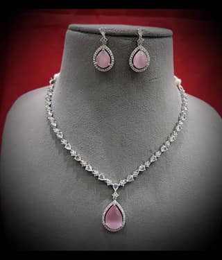 Ladymania Pink Alloy Necklace Set ( Pack of 1 )