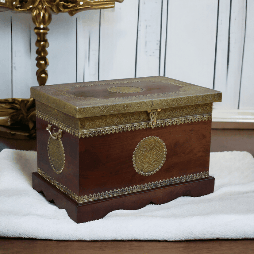 Homdecor Products Brass Fitting Trunk Wooden Hand Carved Beautiful Designs Wooden Box Chest Wooden Sanduk Brass Inlaid Set 1
