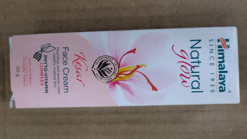 Himalaya natural glow kesar face cream